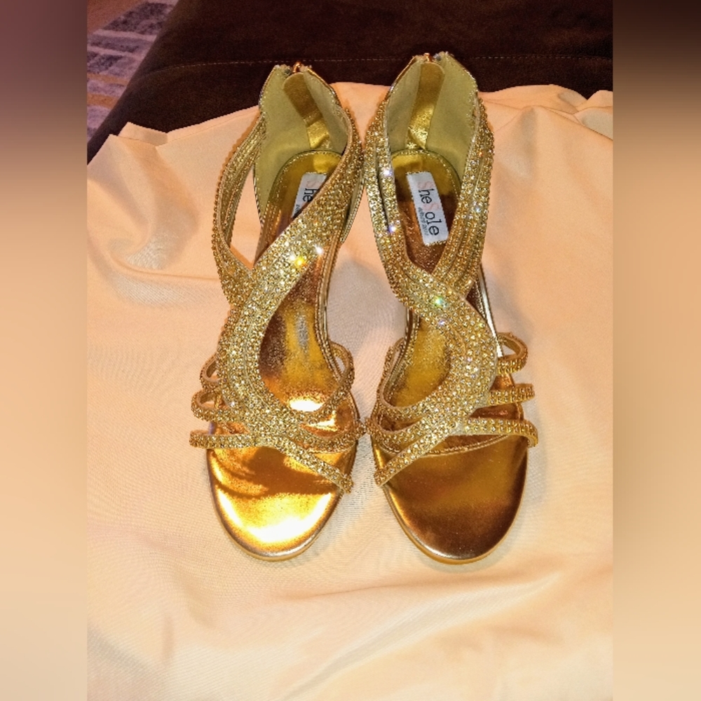 Brand new 2 inch kitten heels by Shesole